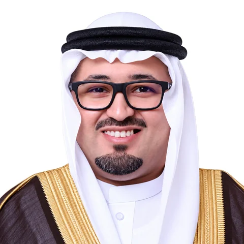 Mohammad Bahareth — Smiling portrait in Saudi bisht